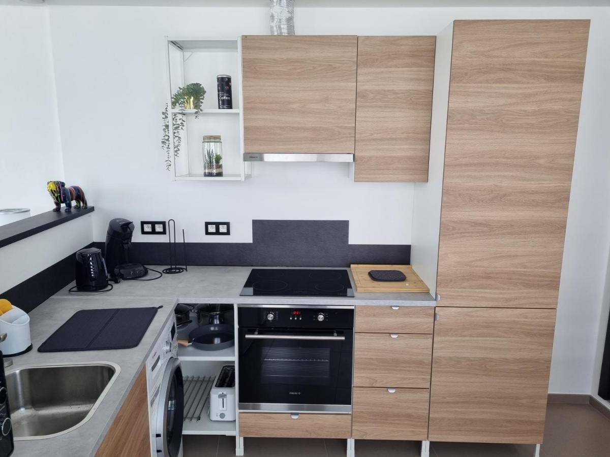 Maisonnette Entierement Renovee Givet Exterior photo